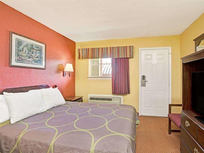 Super 8 By Wyndham Tx/texas Area 2*