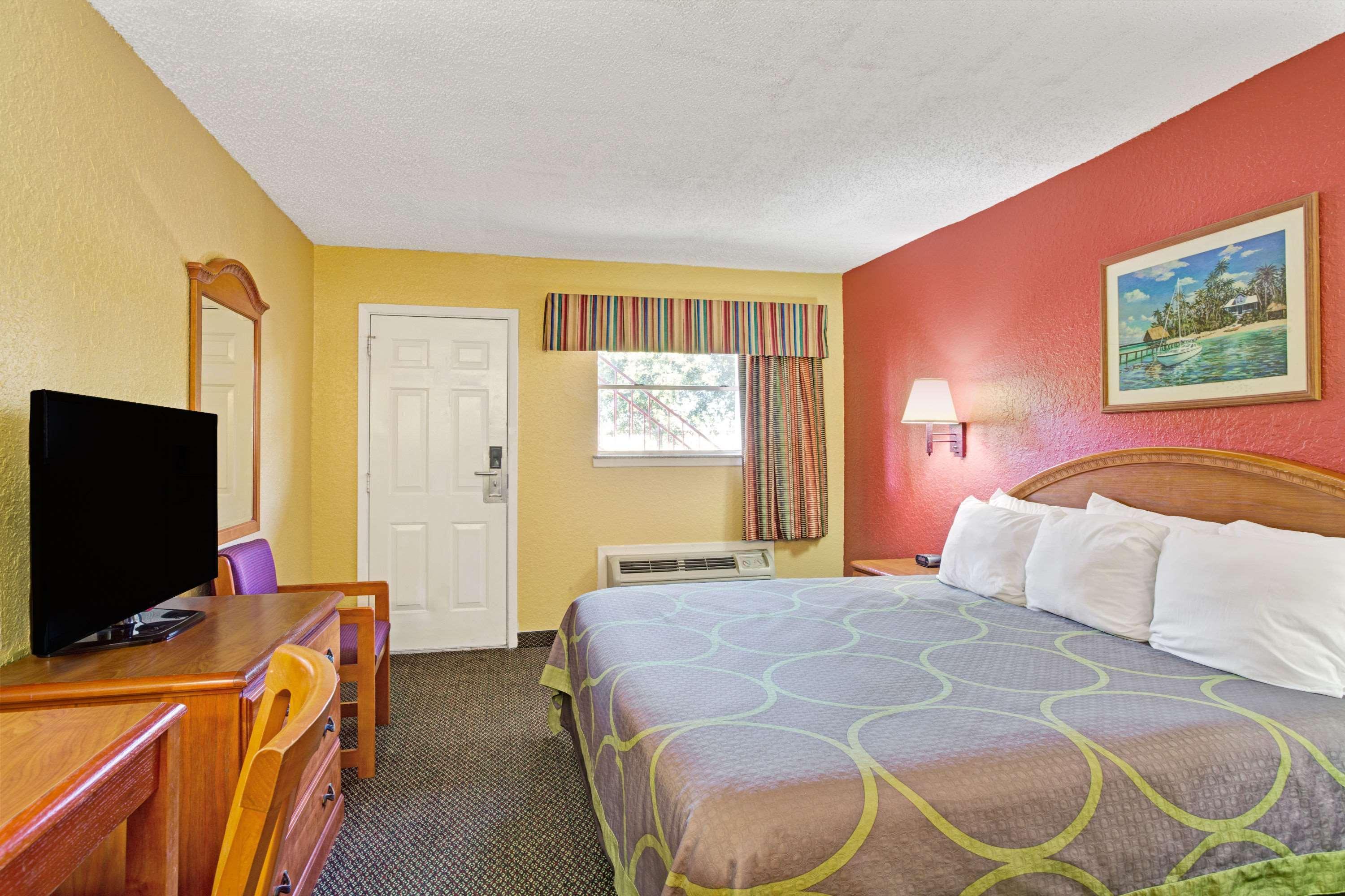 Hotel Super 8 By Wyndham Tx/texas Area La Marque