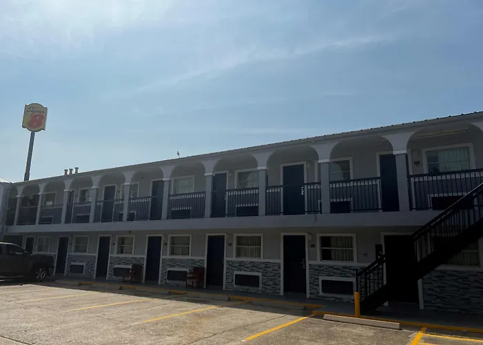 Super 8 by Wyndham la Marque TX/Texas City Area