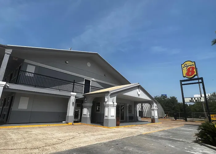 Super 8 by Wyndham la Marque TX/Texas City Area