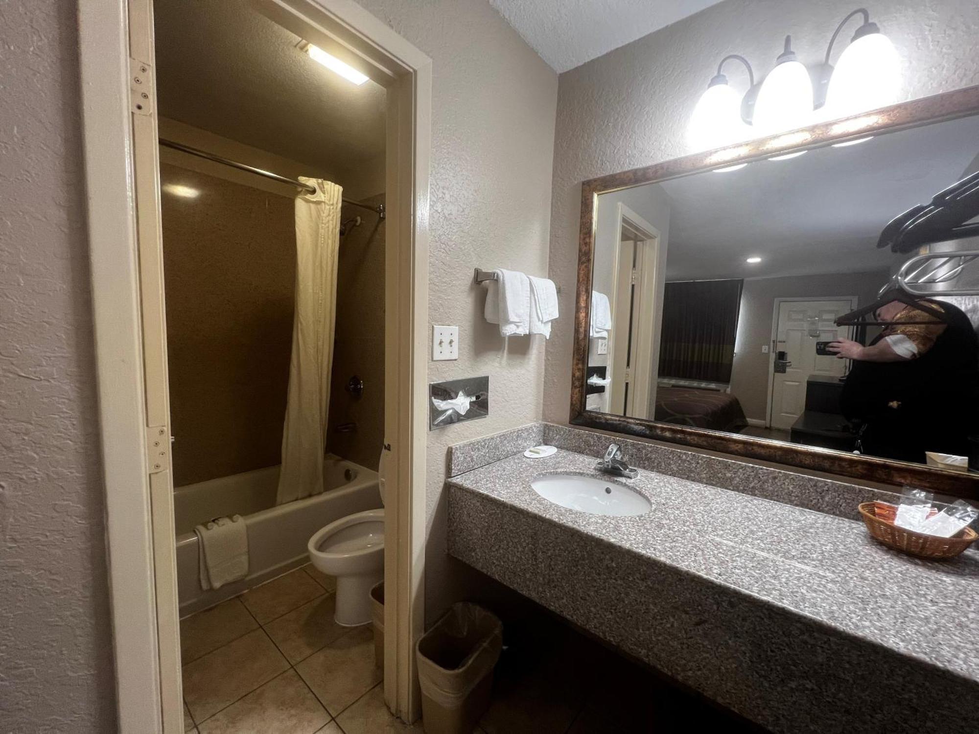 Super 8 By Wyndham Tx/texas Area Hotel 2*