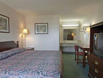 Super 8 By Wyndham Tx/texas Area Hotel