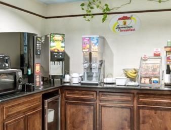 Super 8 By Wyndham Tx/texas Area Hotel La Marque